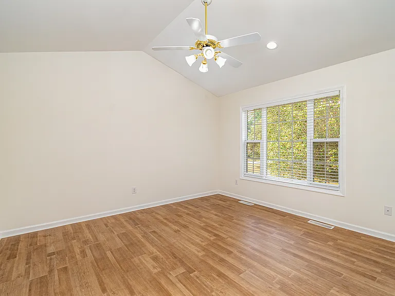 715 Afton Park Dr — Photo 10