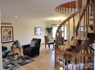 9540 Fenhill Dr, Grand Blanc, MI 48439