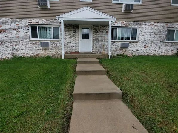 853 Eastern Ave. (8 Unit), 853 Eastern Ave #15, West Bend, WI 53095