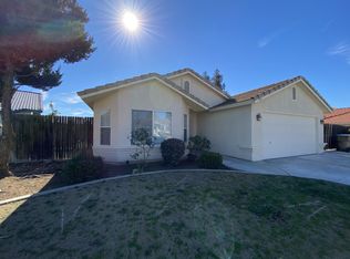 511 Snowridge Dr, Bakersfield, CA 93308
