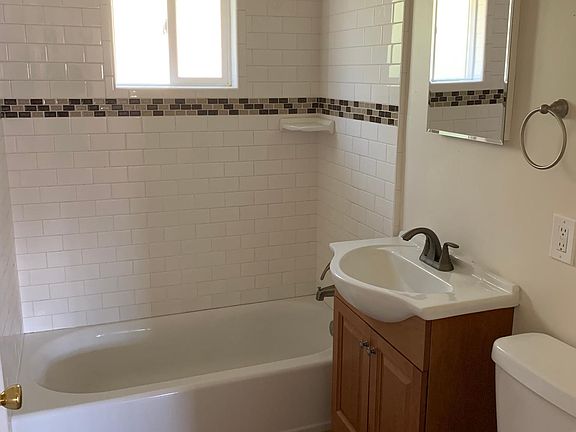 2nd image of 512 San Benito Ave APT 4
