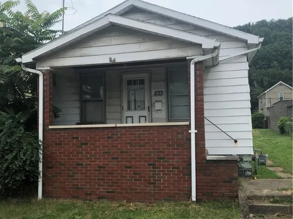 315 Walden Ave, Tiltonsville, OH 43963