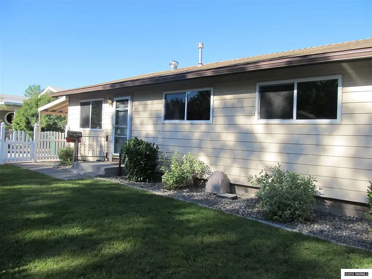1450 Marne Dr photo 1