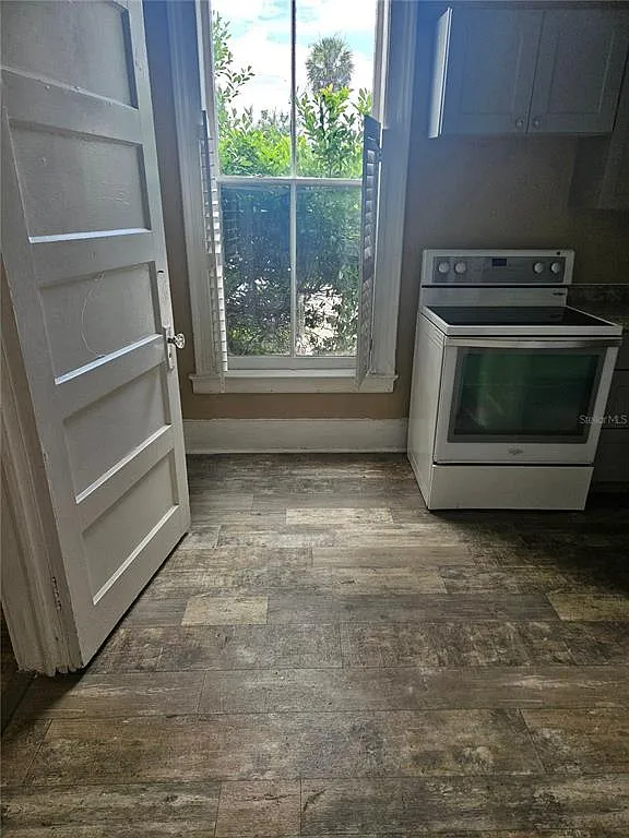 1 bed, 1.0 bath, 750 sqft, $1,295 — Photo 3
