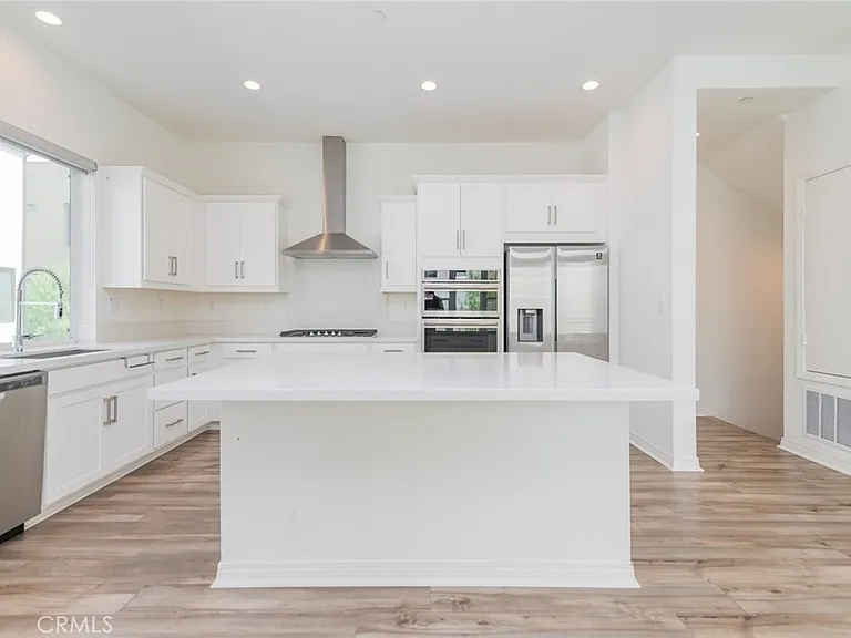 142 Sawbuck — Photo 10