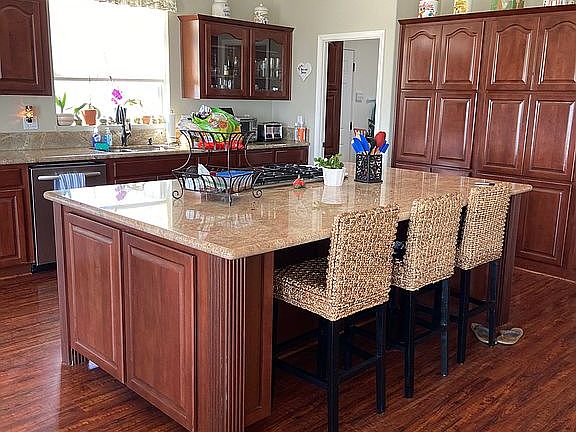 Ex-large island & cooktop