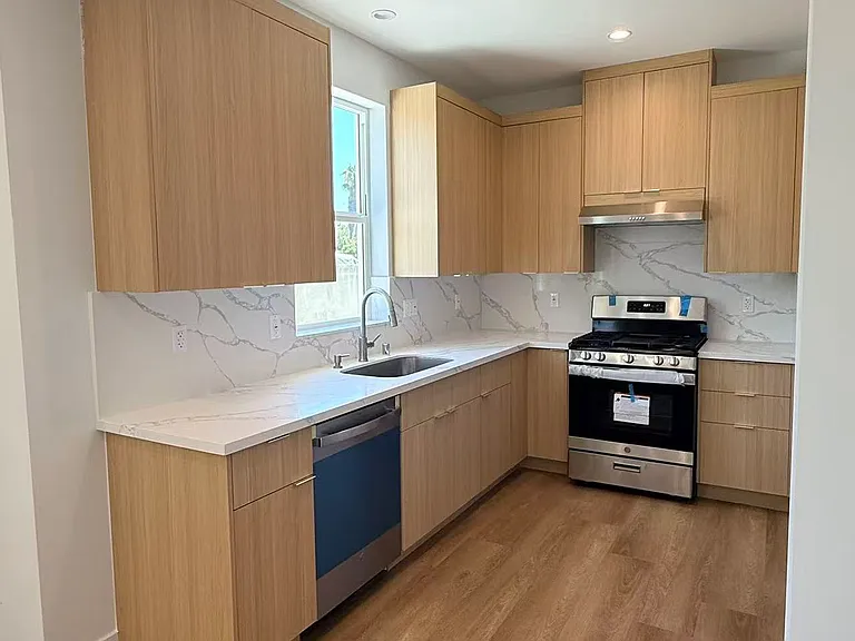 14527 Clark St #F — Photo 3