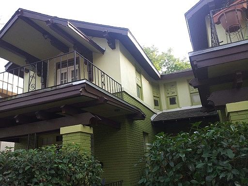 1st image of 2120A Herschel St