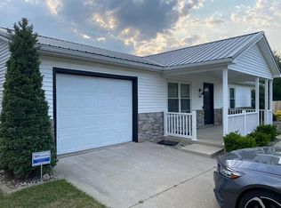 104 Adams Ct, Ashley, IN 46705
