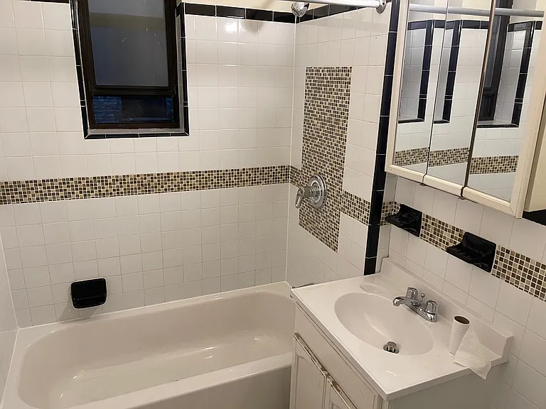 41-67 Judge St #5Q — Photo 10