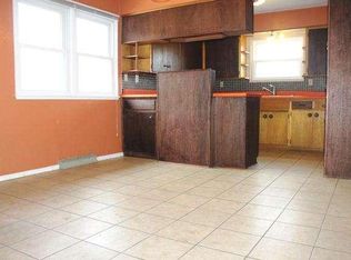 1804 Bainbridge St, La Crosse, WI 54603