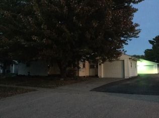 232 N Jackson St, Lisbon, IA 52253