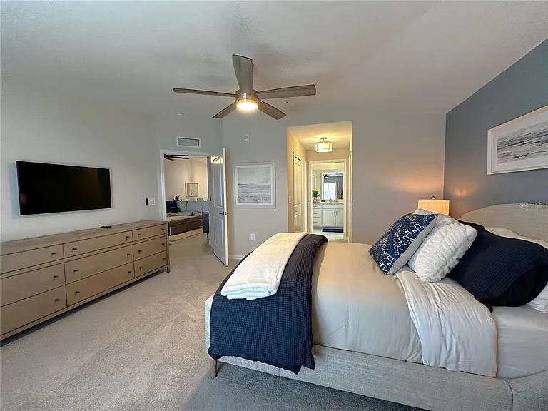 14241 Heritage Landing Blvd #1821 — Photo 10