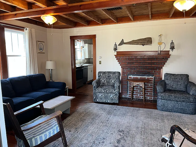 24 Ocean Ave — Photo 5