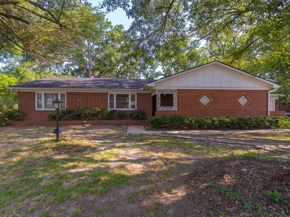 1010 Jefferson St E, Sulphur Springs, TX 75482