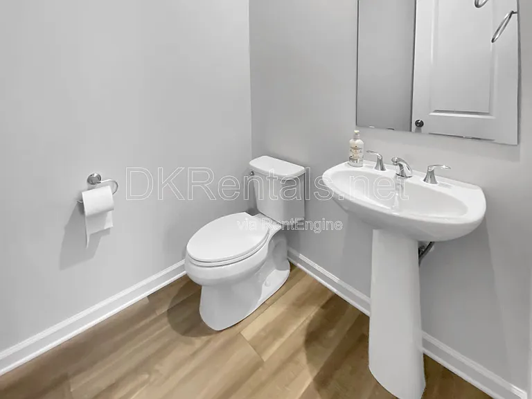 245 Birchwood Row — Photo 12