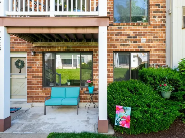 7205 Hilltop Dr Unit 95, Brookhaven, PA 19015