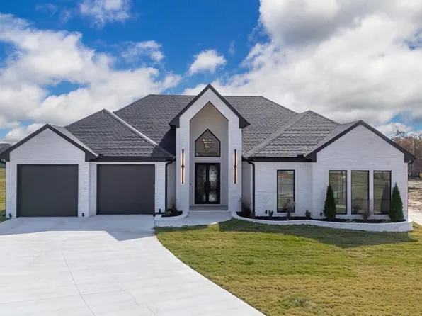 1017 Black Pass, Jacksonville, AR 72076