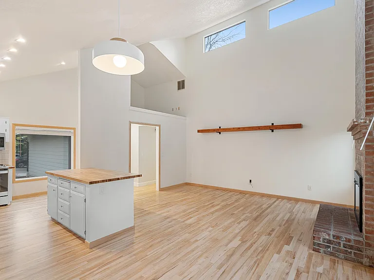 10946 SW 65th Ave — Photo 15