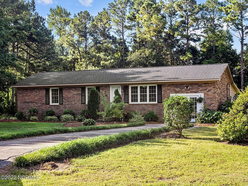 9561 Old River Road Burgaw NC 28425 Zillow