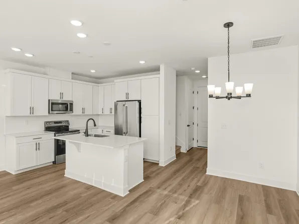 322 Lynwood Station Blvd, Mount Juliet, TN 37122