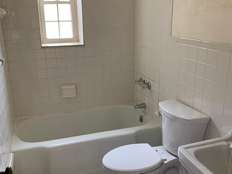 86 Wehrle Dr #1 — Photo 8