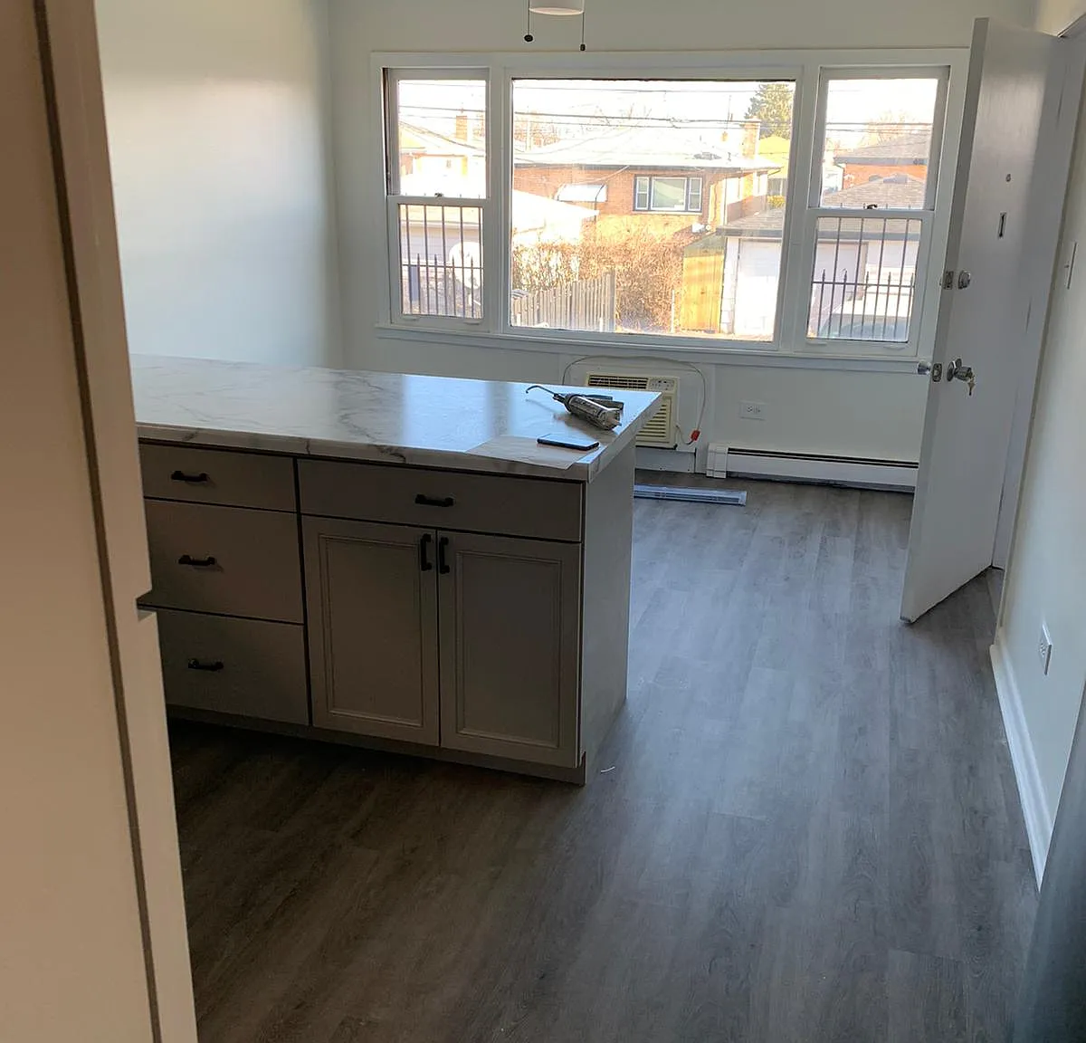 3 bed, $2,000 — Photo 3