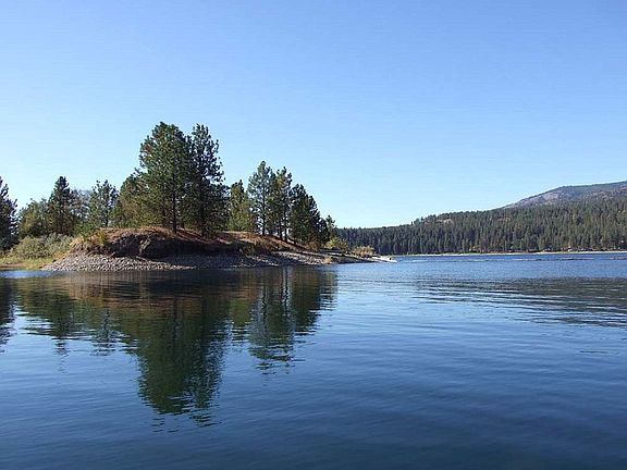 Gorgeous Lake Roosevelt