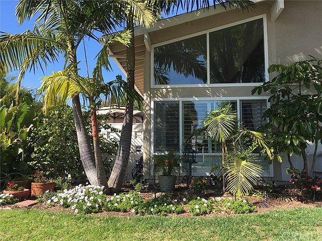 2nd image of 357 Avenida Castilla Unit B
