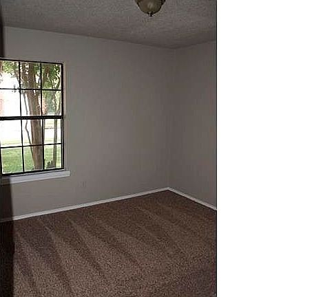5th image of 8617 S 86th Ave E