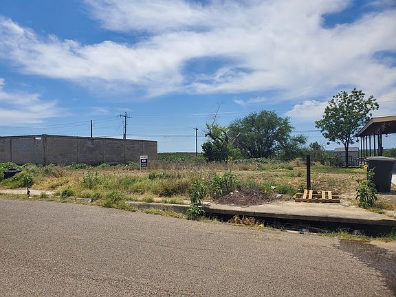 4th image of 114 Sahara Dr