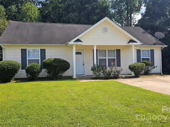 4733 Palm Breeze Ln, Charlotte, NC 28208