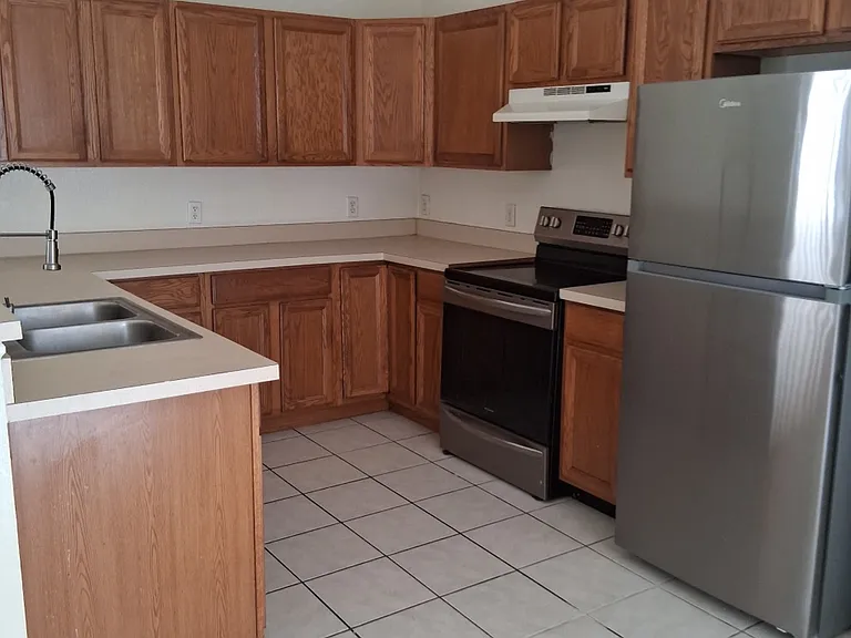 1119 Citrus Hill Ct — Photo 1