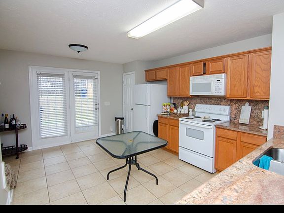 3rd image of 4016 Cody Dr #4016