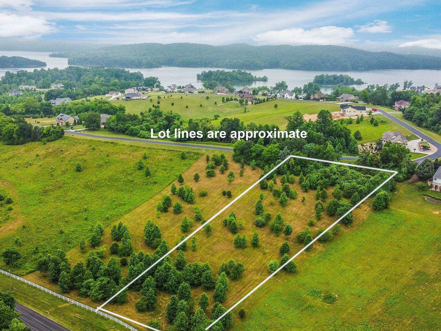 105 Roaming Fawn Dr #616, Rockwood, TN 37854 | MLS #1230622 | Zillow