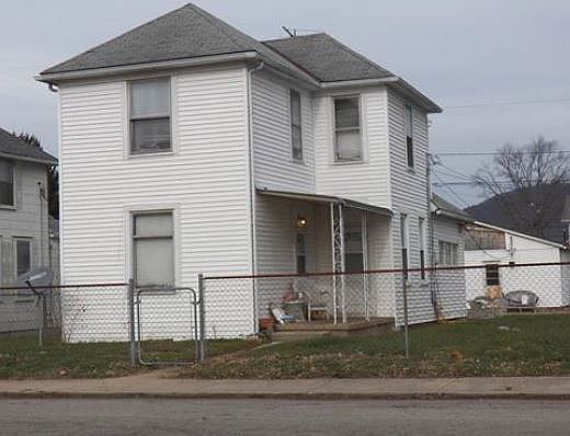 3rd image of 781 Jefferson Ave