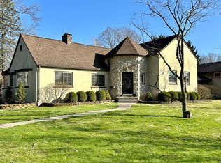 2516 Brookwood Rd, Columbus, OH 43209