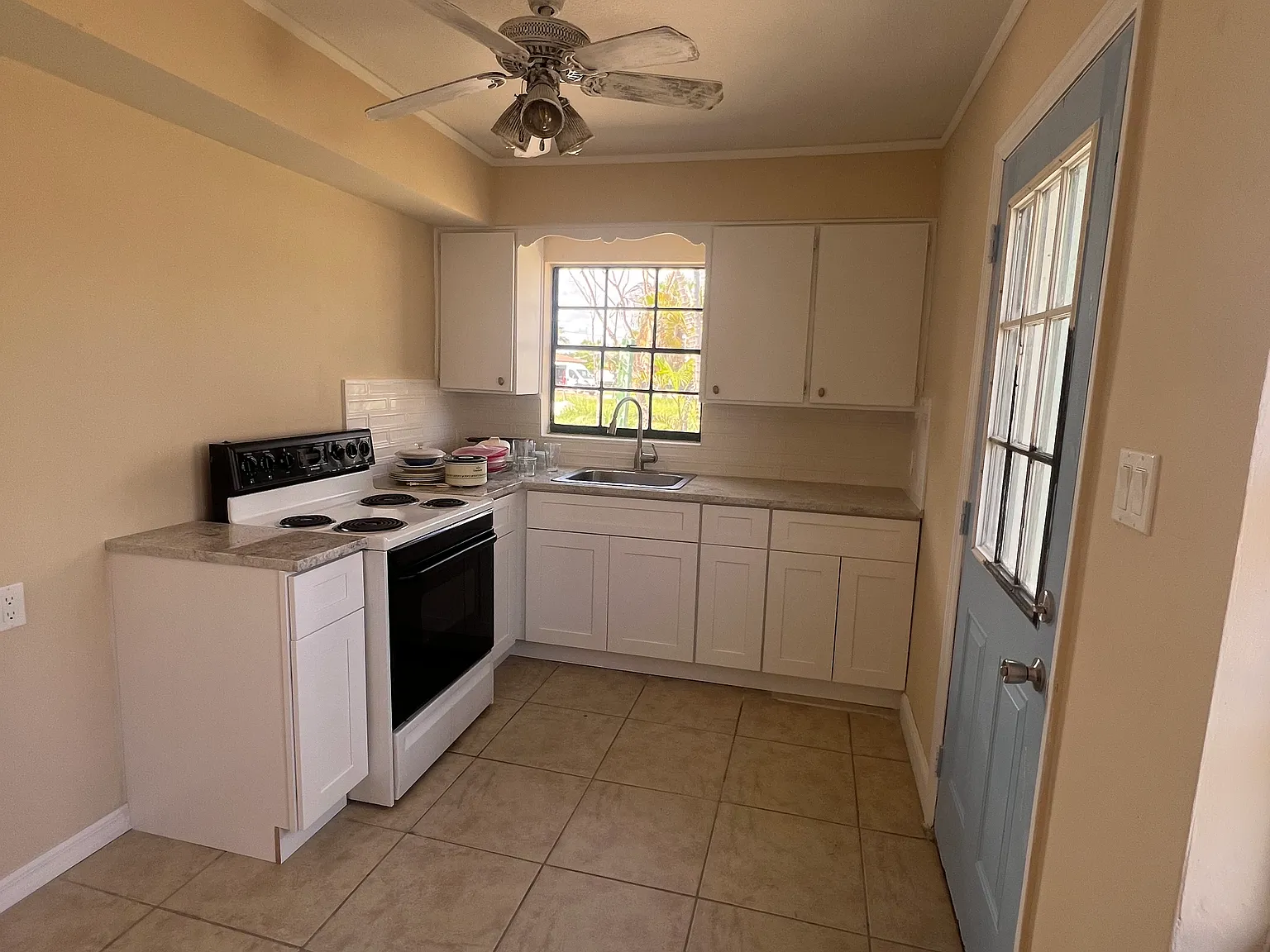 1 bed, $1,650 — Photo 3