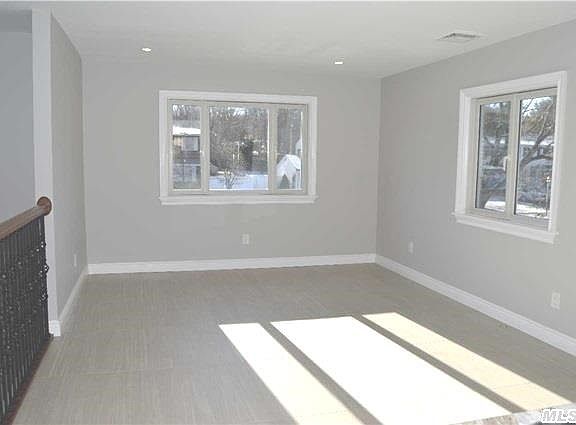5th image of 119 Plymouth Blvd