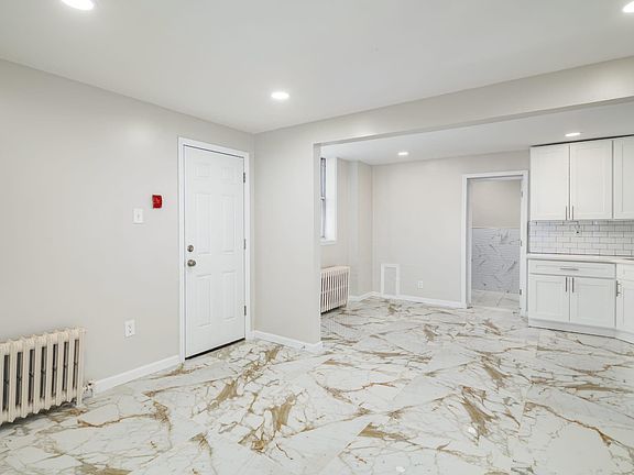 4th image of 1800 Hoffman St #104A
