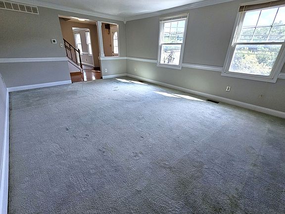 5th image of 1443 E Beau St