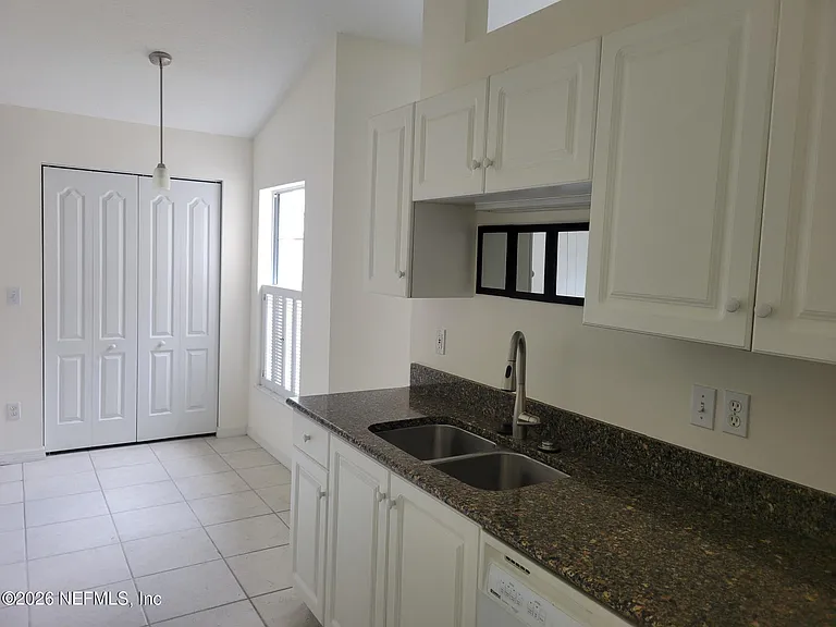 1121 Compass Row — Photo 7