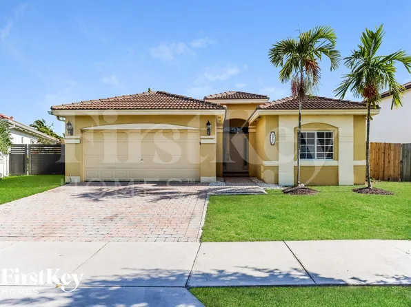8962 SW 209th Ter, Cutler Bay, FL 33189