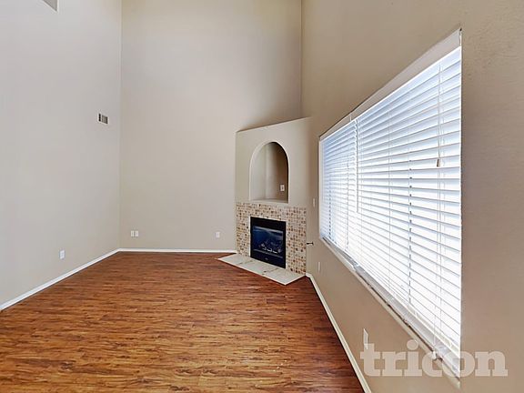 2nd image of 2023 Betty Davis St