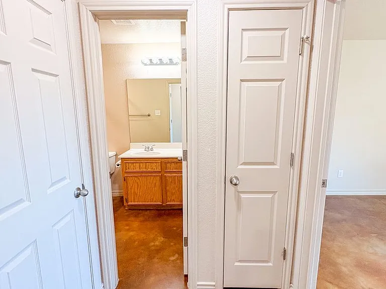 409 Allen St #A-B — Photo 6