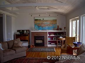 5th image of 1011 Faulkner St