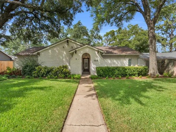 11418 Valley Stream Dr, Houston, TX 77043