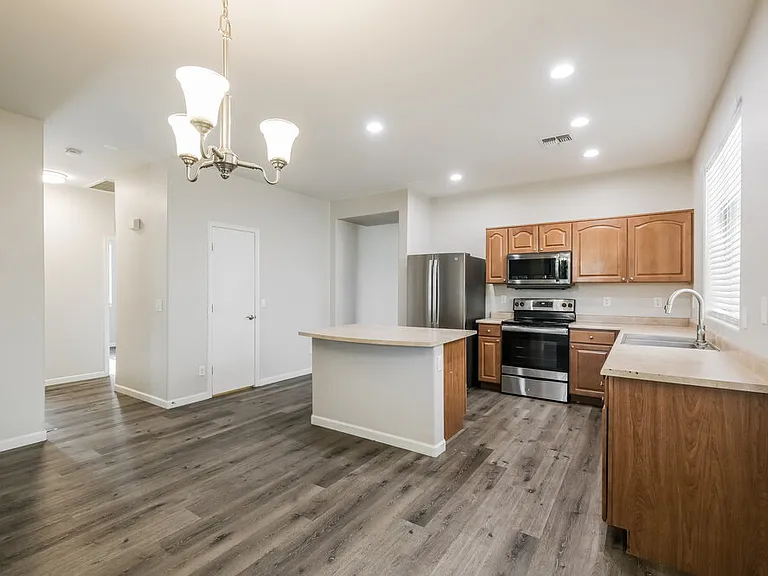 3117 W Saint Kateri Dr — Photo 6