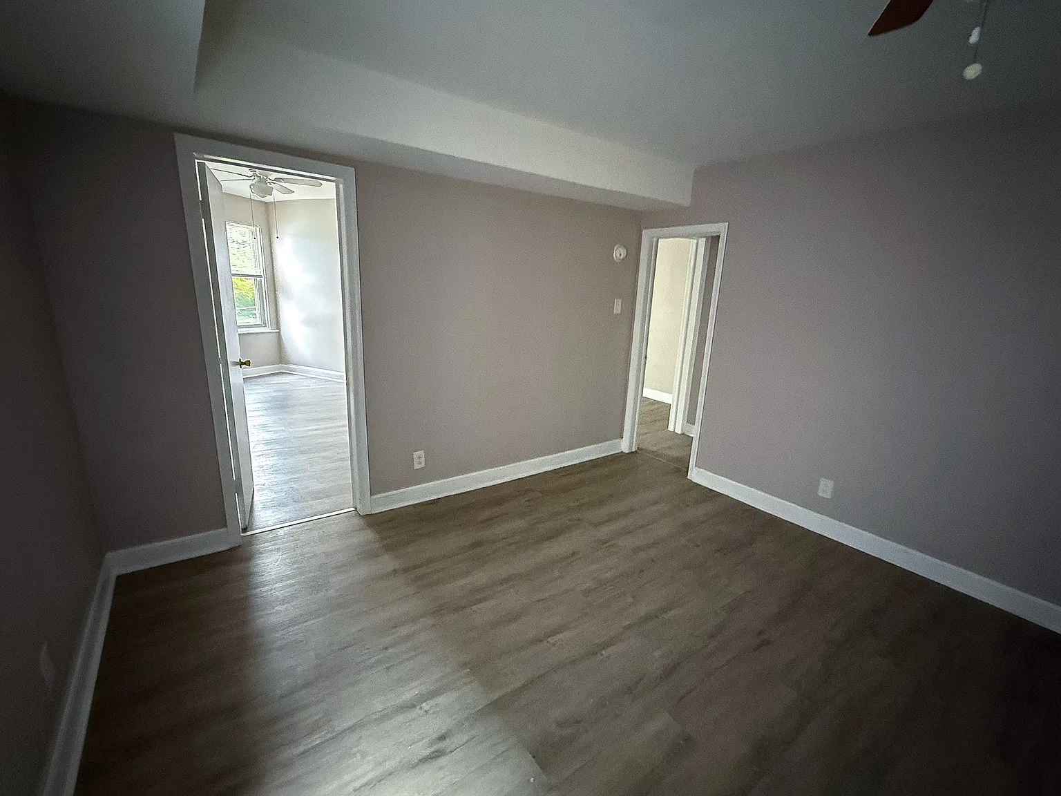 4040 Spruce St — Photo 2