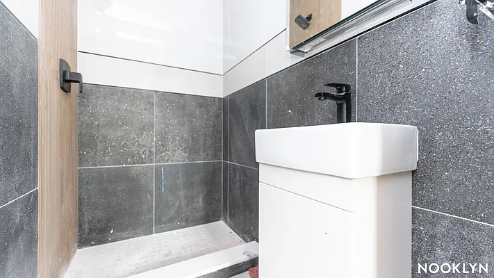 Rented by Nooklyn NYC LLC | media 59